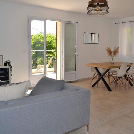 Une Maison En Provence Pierrevert Zewnętrze zdjęcie